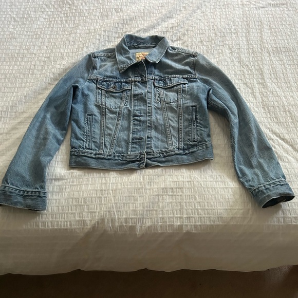 Levi's Light Blue Denim Jacket - Picture 8 of 8